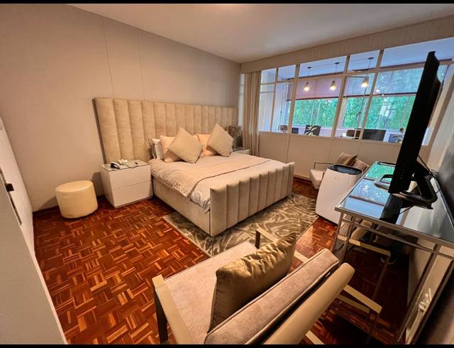 1 BEDROOM APARTMENT FOR SALE IN SANDOWN